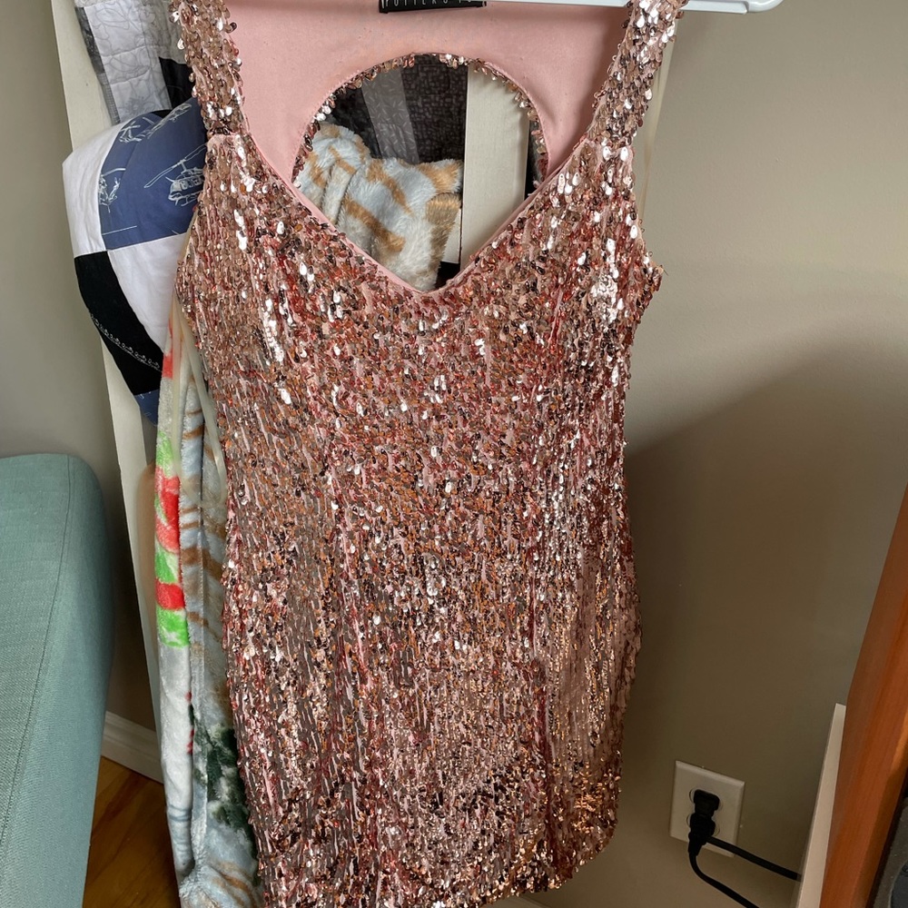 Sparkle pink dress from the canadian boutique honey. Wore twice. Size medium